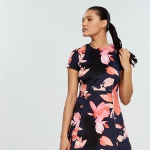 Stunning Vince Camuto floral dress - NWT